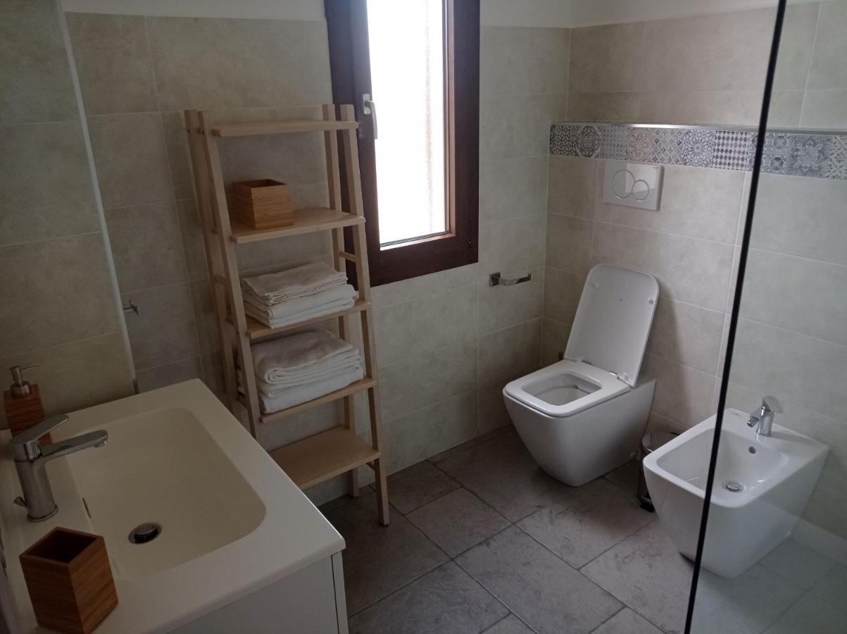 B&B Da Rosella Lotzorai Luaran gambar
